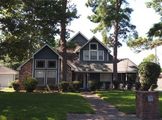 9915 Pine Pass Dr, Houston, TX 77070