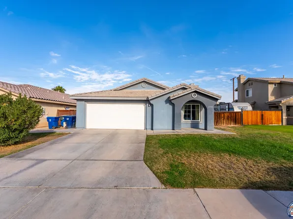 2330 Victoria Ct, Imperial, CA 92251