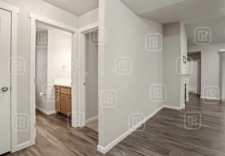 17020 E Knox Ln — Photo 5