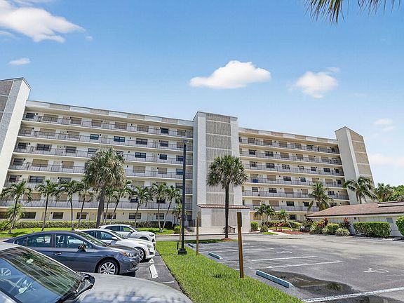 5th image of 10310 S Ocean Dr APT 610