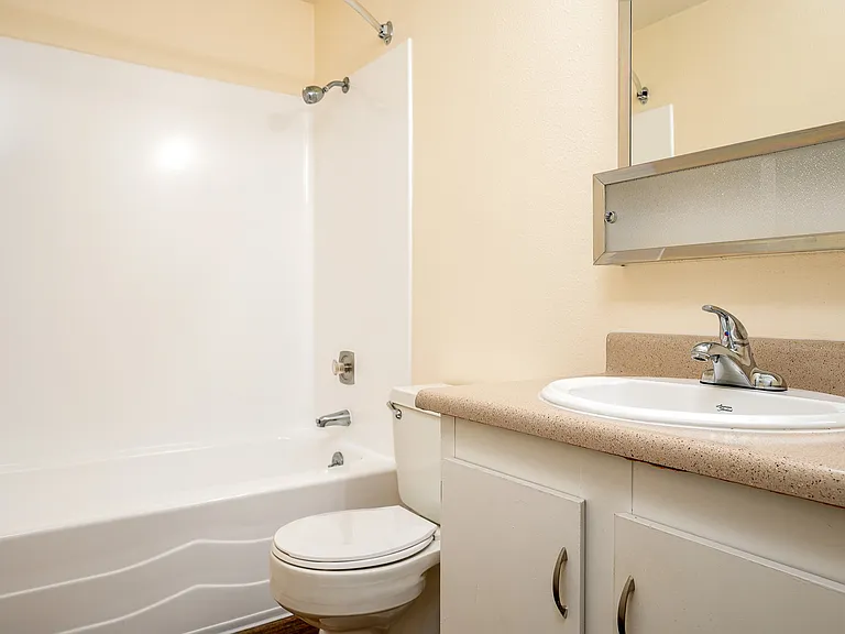 Forest Ridge | One Bedroom Juniper