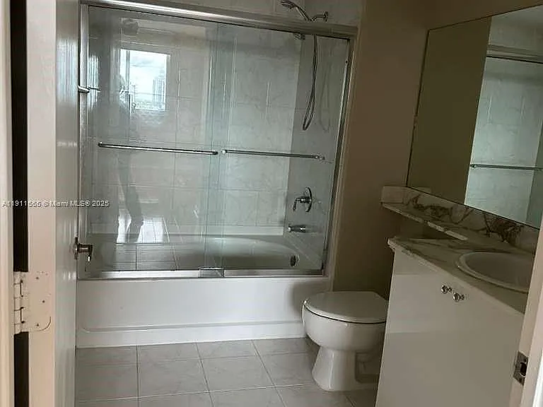 18800 NE 29th Ave #913 — Photo 10