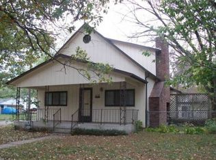 1246 NE Oakland Ave, Topeka, KS 66616