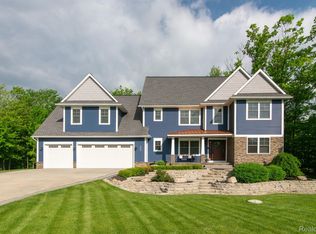 9649 Medinah Ct, Brighton, MI 48114