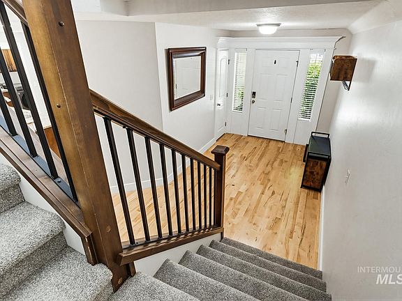 5th image of 2670 S Gatewood Ln
