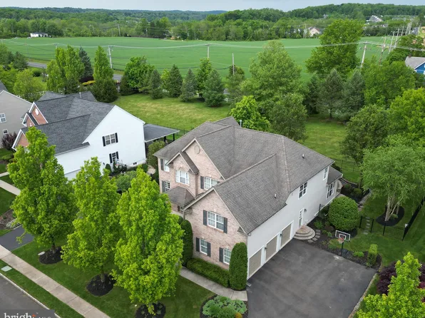 2289 Staffordshire Rd, Furlong, PA 18925