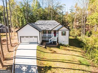 204 Yonah Springs Dr, Cleveland, GA 30528