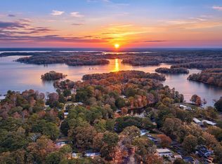 109 Cove Ln, Eutawville, SC 29048