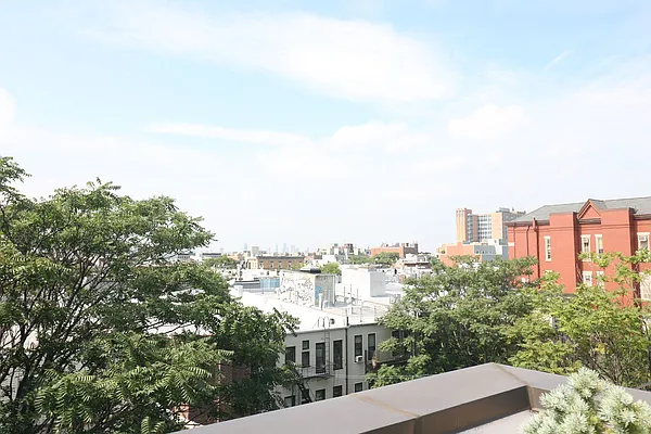 Rented by Compass | media 23