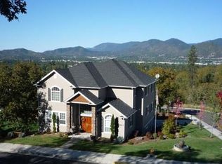 2243 SE Linden Ln, Grants Pass, OR