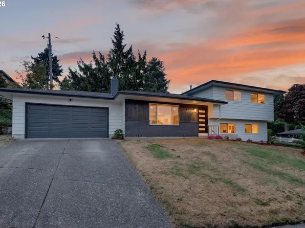 16006 NE Morris Ct, Portland, OR 97230