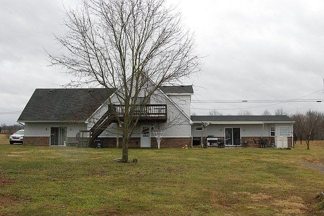 2nd image of 301 Puncheon Creek Rd