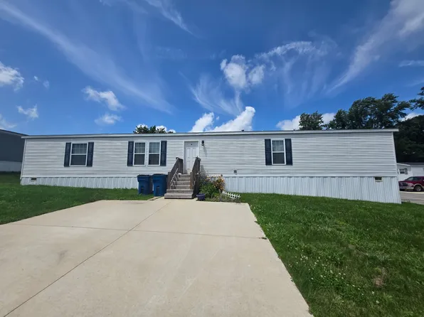 11891 Nassau Ln #206, Demotte, IN 46310