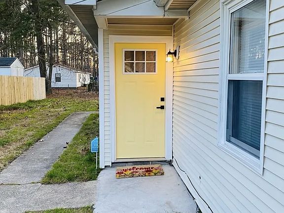 3rd image of 103 Bassett Ave