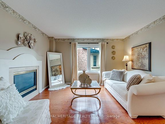 5th image of 1451 Ravensmoor Cres