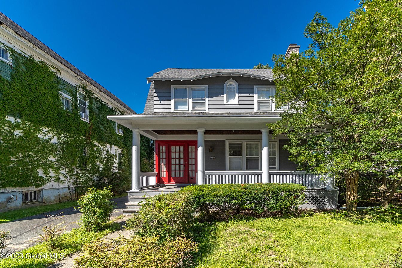 1st image of 25 N Lake Avenue