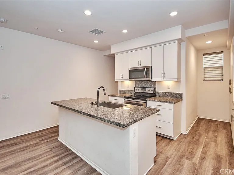 5931 Spring St — Photo 4