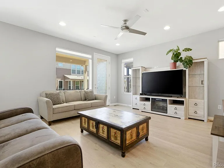 8948 Delacorte St — Photo 6