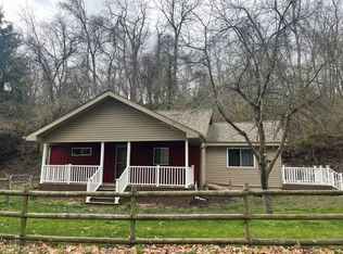 716 Pinkerton Run Rd, Oakdale, PA 15071