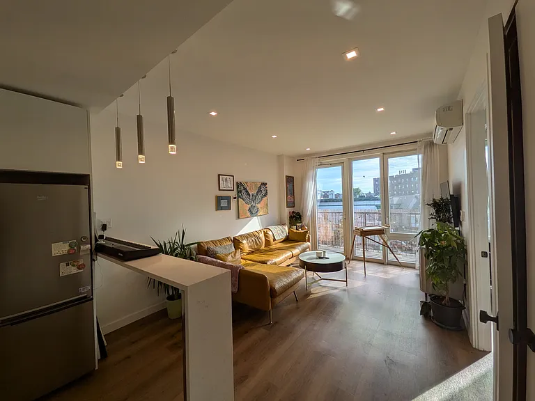 1462 Flatbush Ave #4H — Photo 2