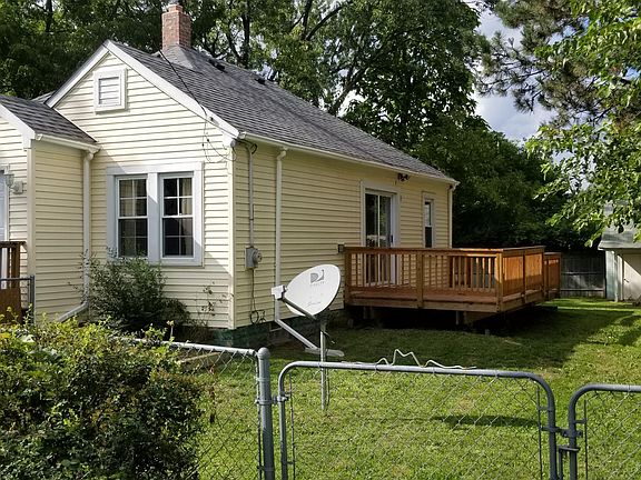 2nd image of 2069 E Williamson St