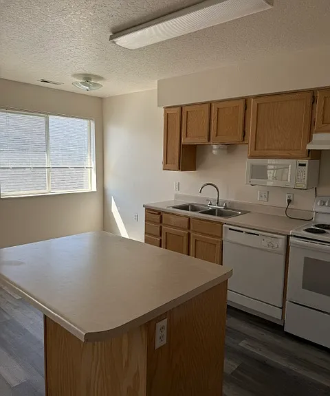 437 W Main St #202 — Photo 1