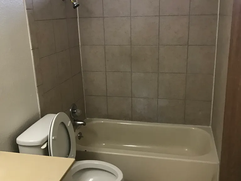 Morton Place Apartments — Photo 14