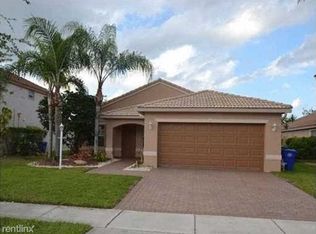 16471 NW 22nd St, Pembroke Pines, FL 33028