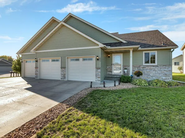 654 Brianna Dr, Sartell, MN 56377
