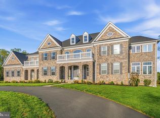 6511 Bull Run Woods Trl, Centreville, VA 20120