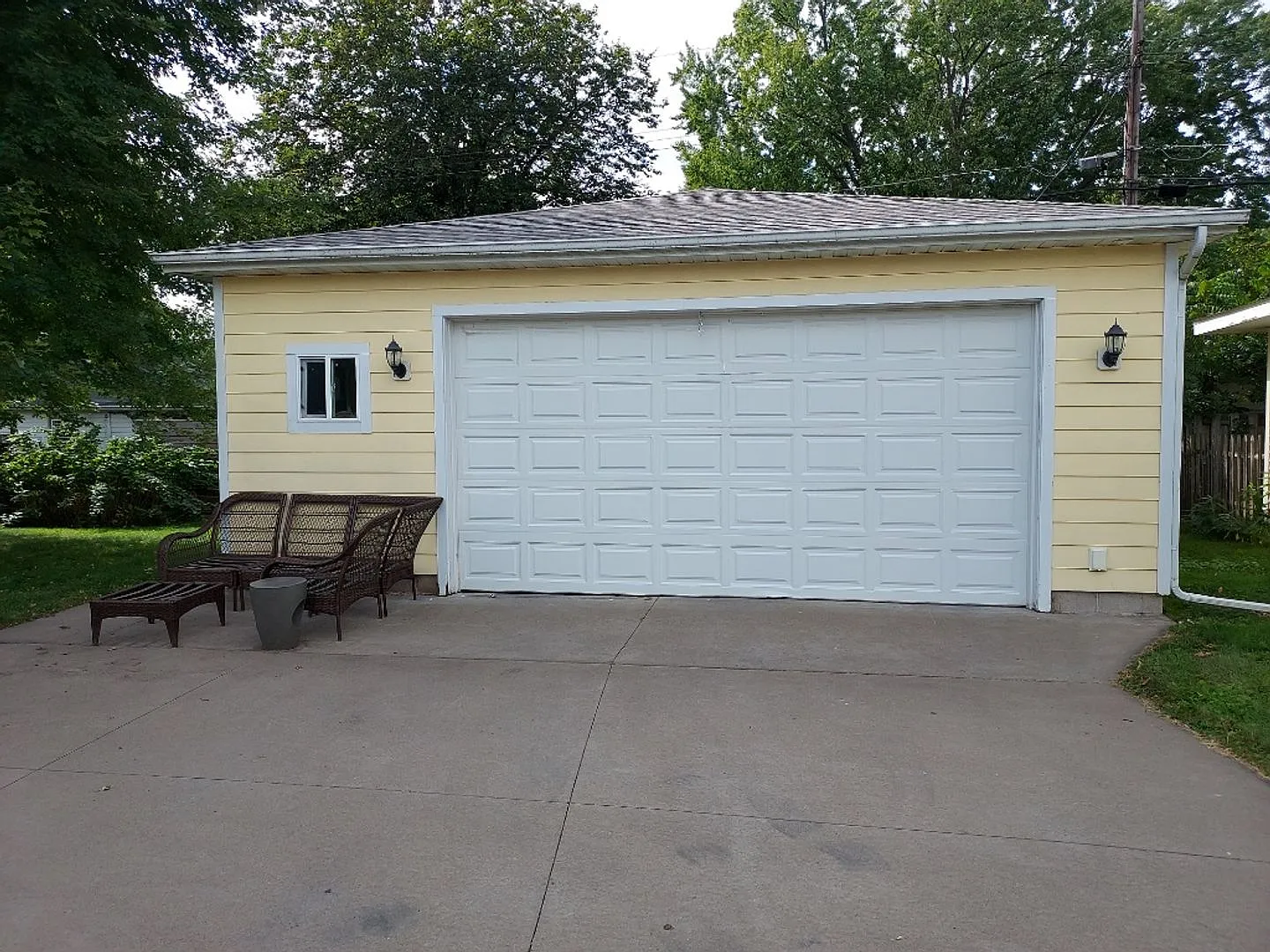 Nice 3 Bedroom 2 Bathroom house in Hudson — Photo 3
