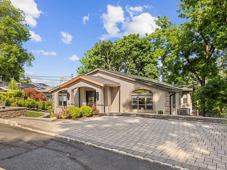 31 Colony Rd — Photo 39