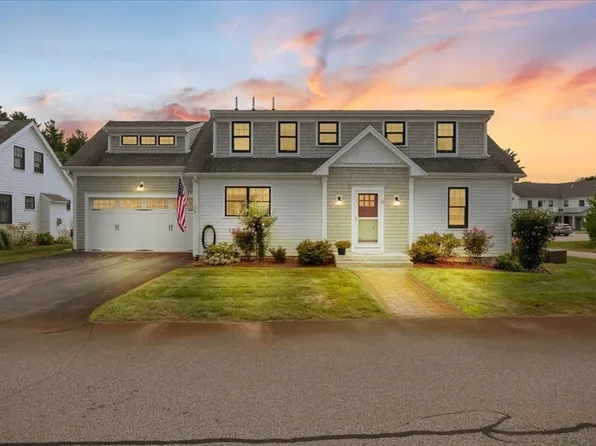 220 Center St Unit 17, Pembroke, MA 02359