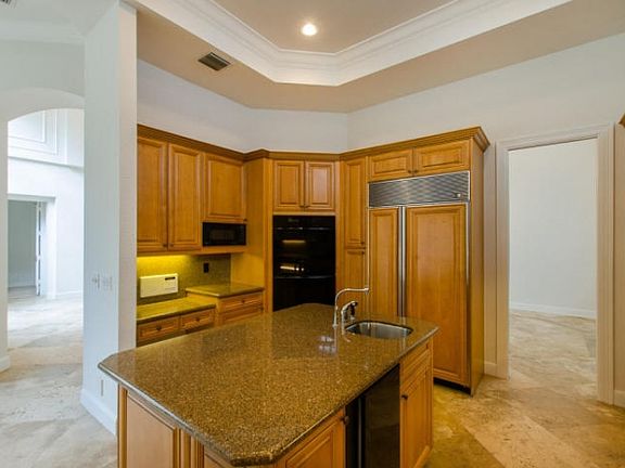 3rd image of 16276 Bristol Pointe Dr