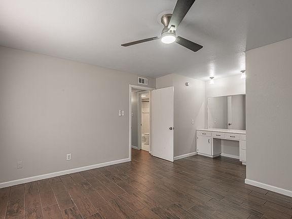 5th image of 818 University Ave APT 2