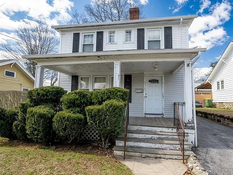 31 Ellsmere Ave — Photo 6