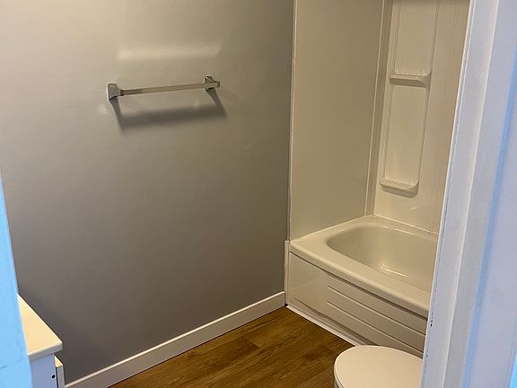4th image of 293 Hazel St #2B