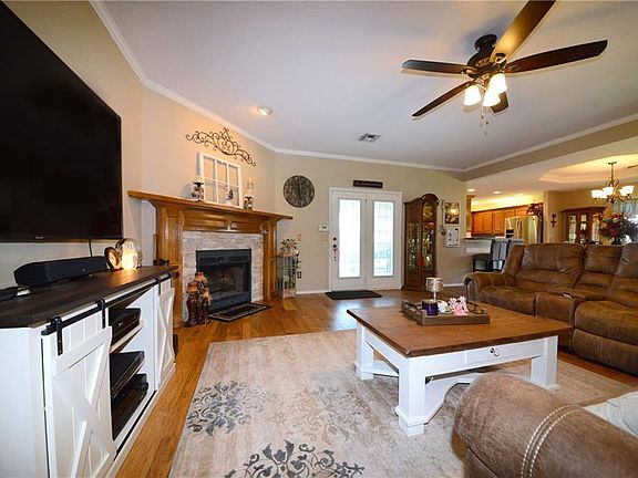 5th image of 13425 Hedy Ave