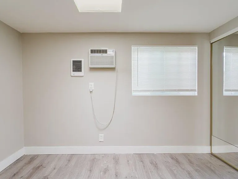 6609 N Camellia Ave — Photo 16