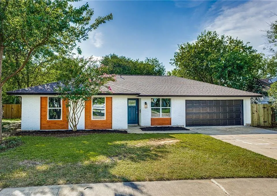 6220 Blarwood Dr