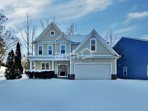 100 Pearson Pl, Clayton, NC 27527