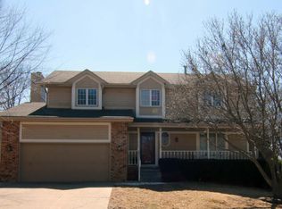 1105 Magnolia Cir, Papillion, NE 68046