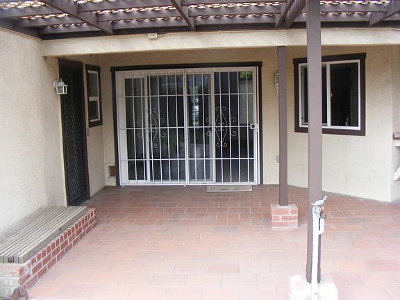 4th image of 1941 S Royal Oaks Dr