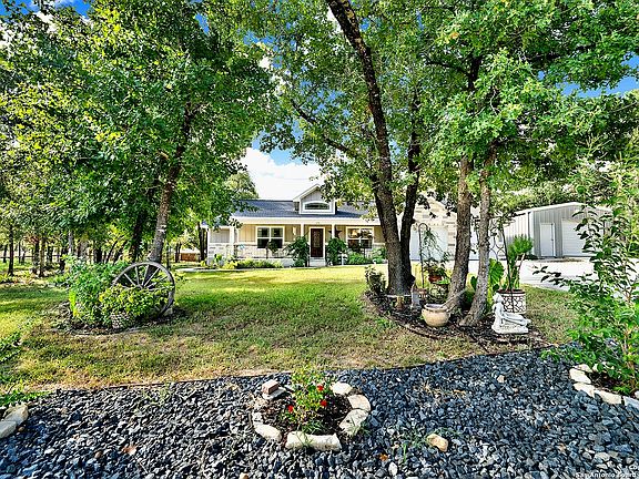 4th image of 176 Great Oaks Blvd