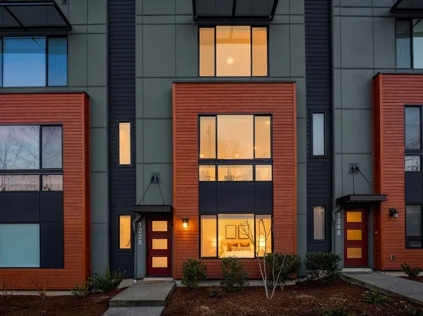 1228 131st Place NE, Bellevue, WA 98005