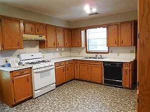 4th image of 109 Willow St