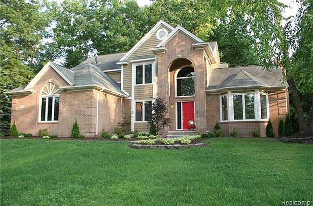 1st image of 121 Woodcreek Ct