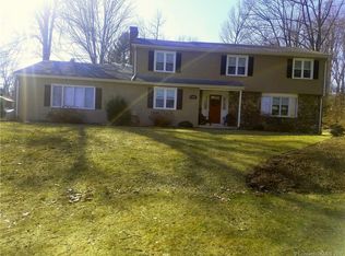 119 Valley View Rd, Manchester, CT 06040