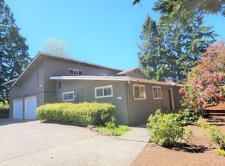 8411 SE 46th St, Mercer Island, WA 98040