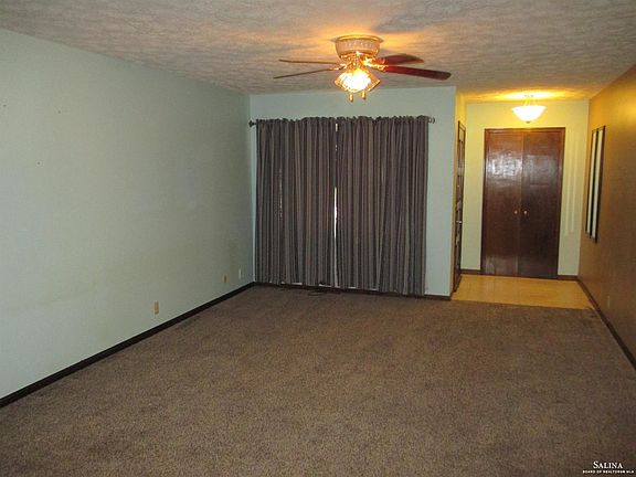 4th image of 2215 S Ohio St